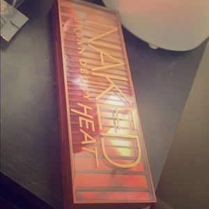 Urban Decay Naked Heat Palette